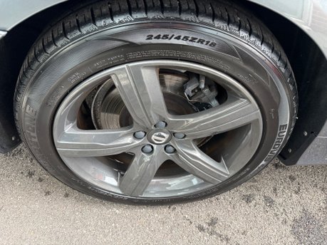 Volvo V90 2.0 D5 PowerPulse R-Design Pro Estate 5dr Diesel Auto AWD Euro 6 (235PS) 49