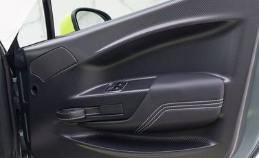 Aston Martin Vantage GT8 17
