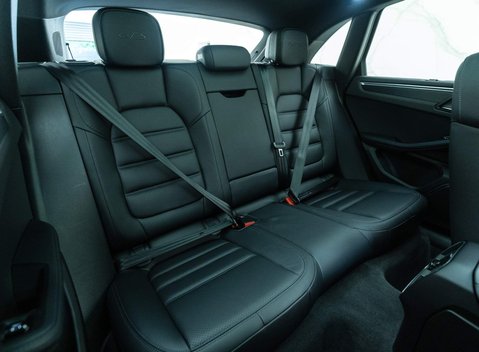 Porsche Macan GTS PDK 9