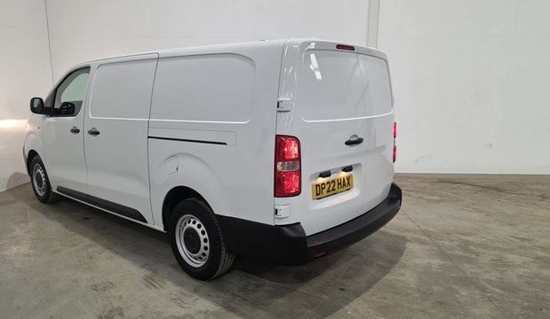 Vauxhall Vivaro Vauxhall Vivaro L2 Diesel 2900 1.5d 100ps Dynamic H1 Van 