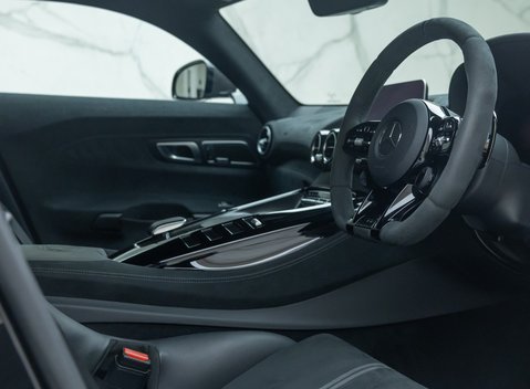 Mercedes-Benz Amg GT BLACK SERIES 13