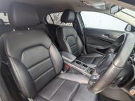 Mercedes-Benz GLA GLA200 SE 13