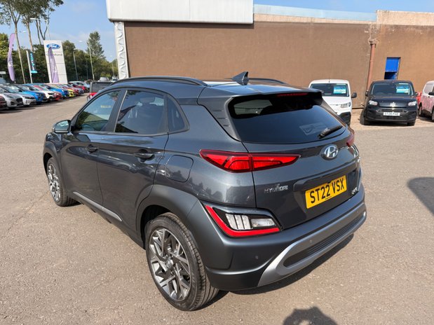 Hyundai KONA GDI PREMIUM 5