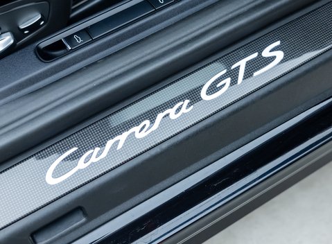 Porsche 911 Carrera GTS CABRIOLET (991.2) 25