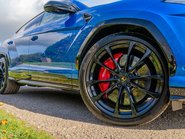 Lamborghini Urus V8 21