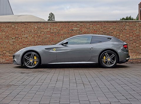 Ferrari FF 14
