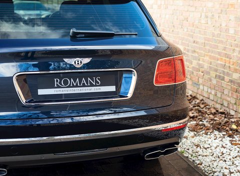 Bentley Bentayga V8 27