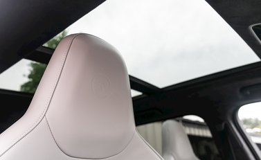 Land Rover Range Rover Sport 5.0 SVR 16