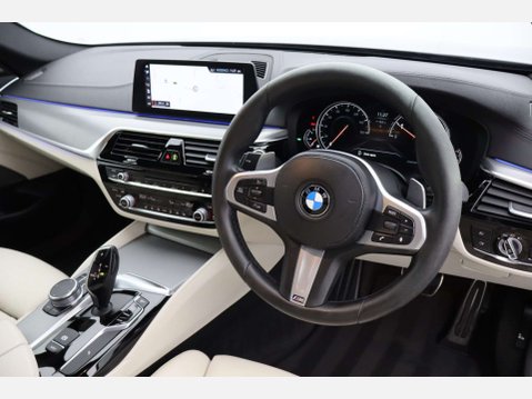 BMW 5 Series 3.0 540i xDrive M Sport Auto 4WD 4dr 2