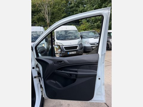 Ford Transit Connect 1.6 TDCi 240 Panel Van 4dr Diesel Manual L2 H1 (128 g/km, 113 bhp) 22