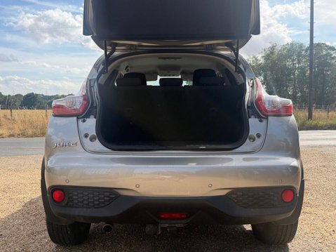 Nissan Juke 1.6 Acenta SUV 5dr Petrol XTRON Euro 6 (117 ps) FSH & 2X ORIGINAL KEYS!! 8