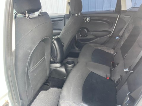 Mini Hatch 1.5 Cooper D Euro 6 (s/s) 5dr 6