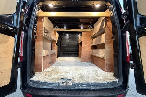 Ford Transit Custom 280 LIMITED ECOBLUE - NO VAT - 1 OWNER—FULL SERVICE HISTORY -APPLE CARPLAY  10