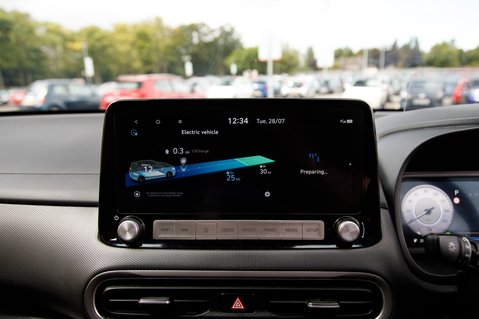 Hyundai KONA ULTIMATE 27