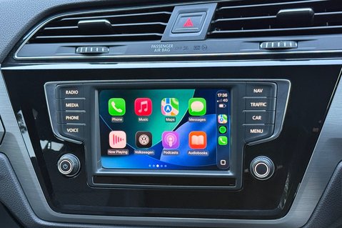 Volkswagen Touran SE TDI BMT -APPLE CAR PLAY-£35 ROAD TAX -9 SERVICES -PARK PILOT-240V SOCKET 3