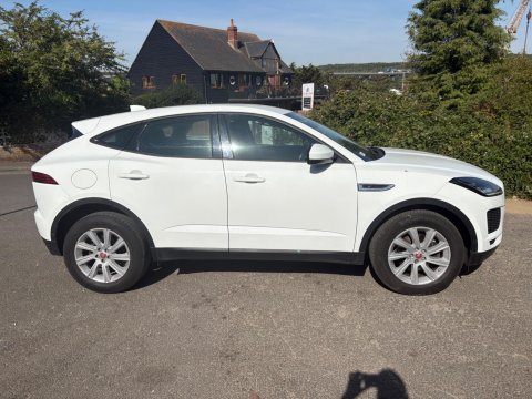 Jaguar E-Pace S 4