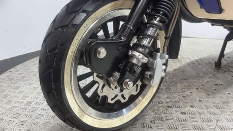 Royal Alloy GP AC 2019 ONLY 168 MILES NEW MOT CUSTOM SCOOTER 125CC LEARNER 27