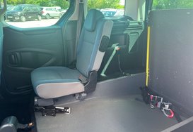 Citroen Berlingo Multispace 1.6 BlueHDi Feel Multispace MPV Wheel Chair Ramp 26
