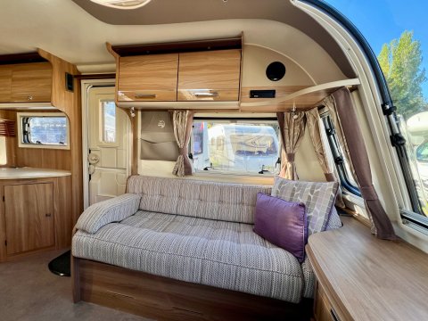 Bailey Unicorn Barcelona  15