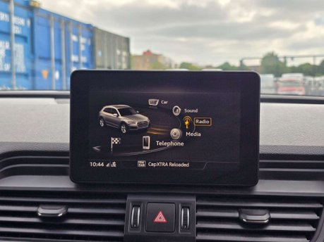 Audi Q5 2.0 TDI S line SUV 5dr Diesel S Tronic quattro Euro 6 (s/s) (190 ps) 44