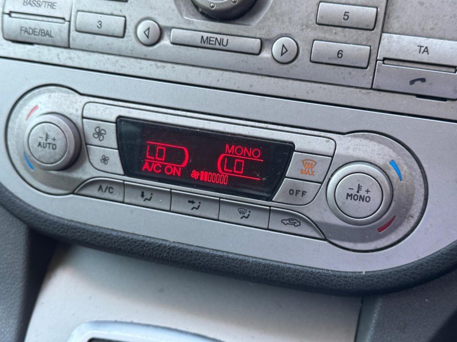2012 Ford Kuga — image 12