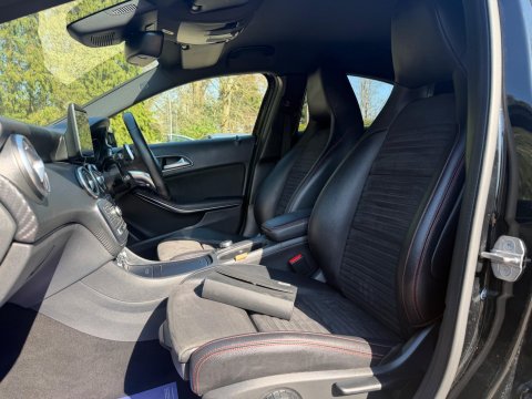 Mercedes-Benz A Class 2.1 A200d AMG Line (Premium) 7G-DCT Euro 6 (s/s) 5dr 35