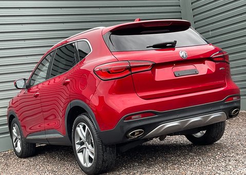 MG HS 1.5 T-GDI EXCLUSIVE DCT 8
