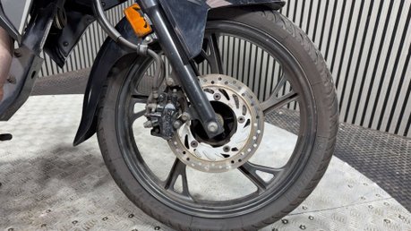 Honda CB CBF125 2022 HIGH MILES RUNNING PROJECT BIKE SPARES OR REPAIR 125CC 9