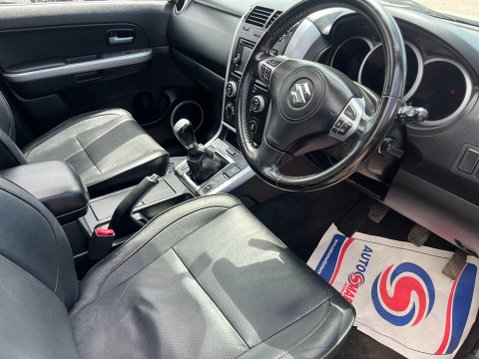 Suzuki Grand Vitara 2.4 VVT SZ5 4WD Euro 5 5dr 44