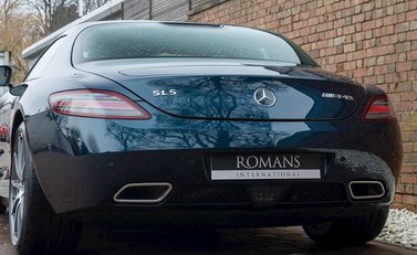 Mercedes-Benz SLS AMG 26
