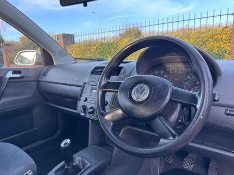 Volkswagen Polo 1.4 Polo SE 75 5dr 17