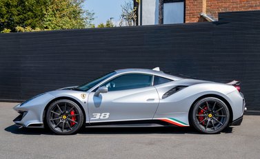 Ferrari 488 Pista Piloti 3
