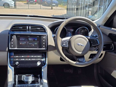 Jaguar XE 2.0d Portfolio Saloon 4dr Diesel Auto Euro 6 (s/s) (163 ps) 47