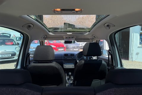 Skoda Roomster SE PLUS.7 SERVICES..IDEAL FOR DOGS, WHEELCHAIR.SUNROOF 4