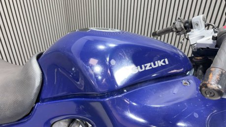 Suzuki GSX 1999 ONLY 24K RUNNING CLASSIC PROJECT BIKE 750CC 18