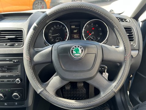 Skoda Yeti 2.0 TDI S SUV 5dr Diesel Manual 4WD Euro 5 (110 ps) 19