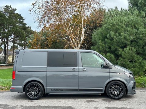 Volkswagen Transporter 2.0 BiTDI T32 Sportline Black Edition Kombi DSG FWD SWB Euro 6 (s/s) 5dr 6