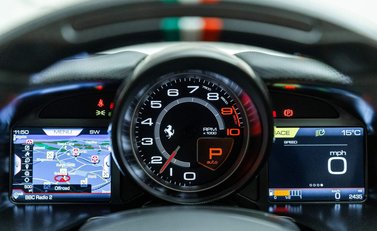 Ferrari 812 Superfast 15