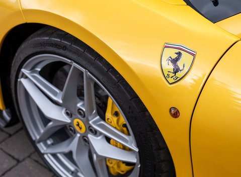 Ferrari 488 Pista Spider 30