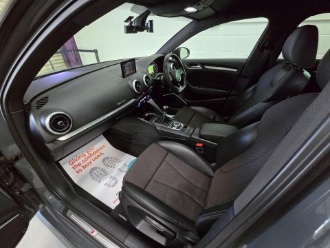 Audi A3 2.0 TFSI Black Edition Sportback Euro 6 (s/s) 5dr 39