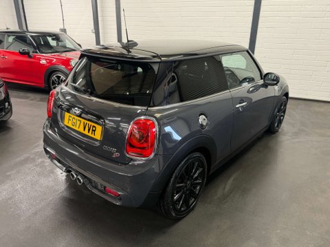 Mini Hatch 2.0 Cooper SD 3dr 3
