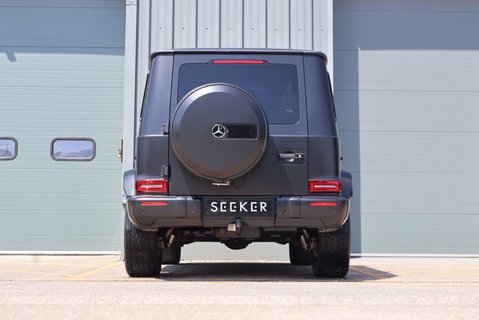 Mercedes-Benz G Series 2109 G 350 D 4MATIC AMG LINE PREMIUM MATT BLACK WRAPP 2