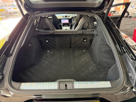 Porsche Panamera PDK 56
