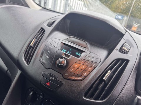 Ford Transit Connect 1.5 TDCi 200 Panel Van 5dr Diesel Manual L1 H1 (120 g/km, 74 bhp) 27