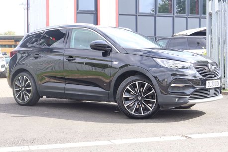 Vauxhall Grandland X 1.6 13.2kWh Business Edition Nav Premium SUV 5dr Petrol Plug-in Hybrid Auto 2