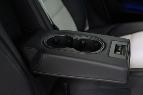 Porsche Taycan Performance Plus 93.4kWh Turbo S Saloon 4dr Electric Auto 4WD (11kW Charger 24