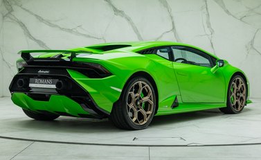 Lamborghini Huracan TECNICA 6