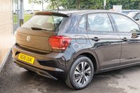 Volkswagen Polo SE TSI 8