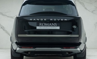 Land Rover Range Rover P400 AUTOBIOGRAPHY LWB 7 Seater 8