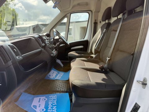 Peugeot Boxer 2.2 Boxer 335 Professional L3H2 Blue HDi 14